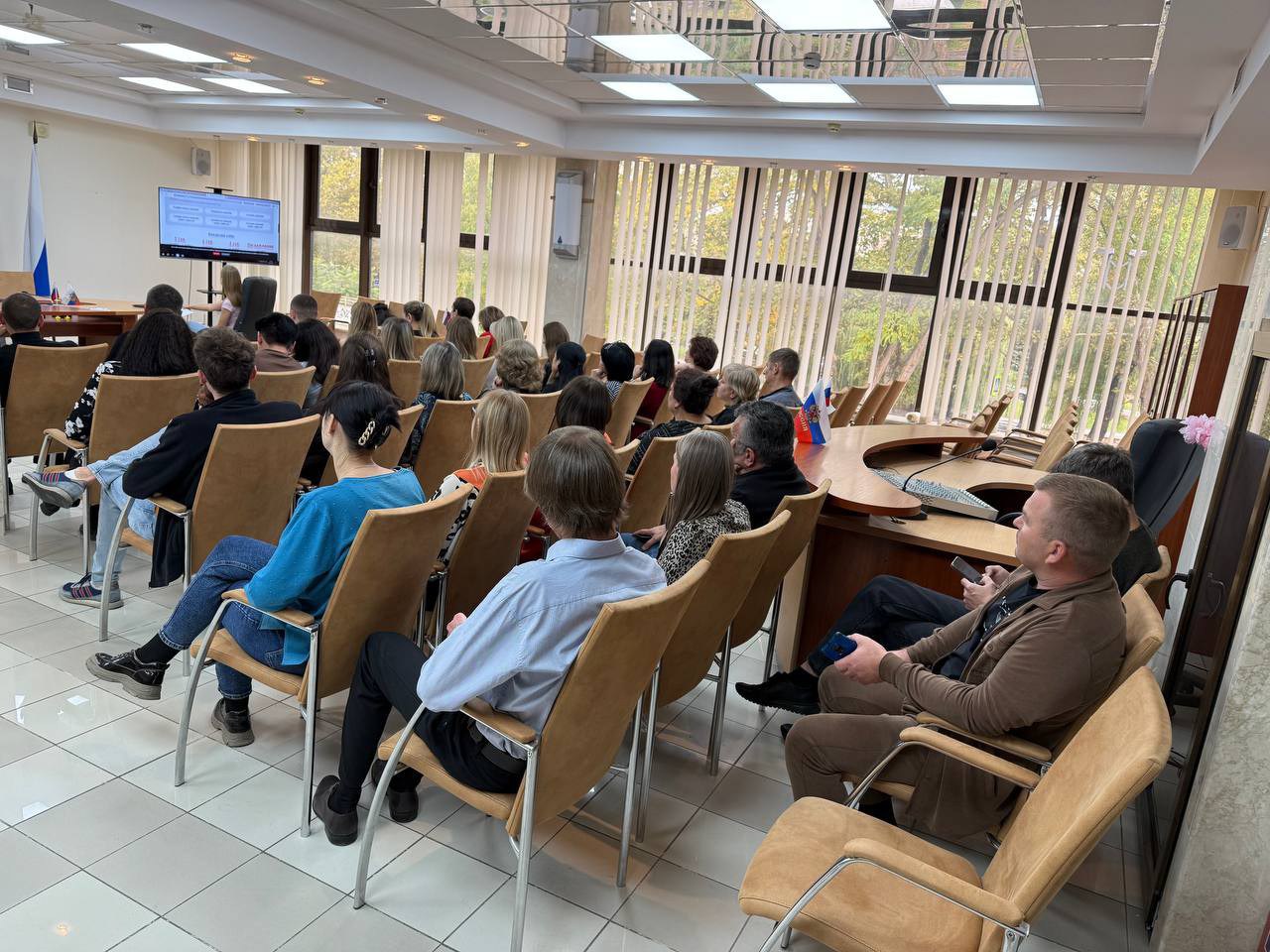 Сотрудники Министерства юстиции Республики Крым прошли обучение по эффективному использованию одной из ведущих справочно-правовых систем страны – «КонсультантПлюс»