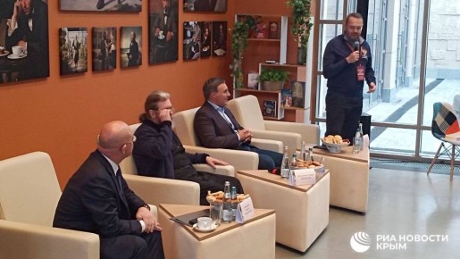 В "Новом Херсонесе" обсуждают содержание "социально-гуманитарного ядра" для новой модели высшего образования