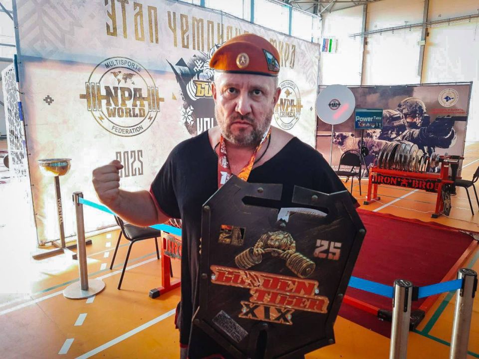 #ЛицаМЧС. Виктор Стрелков - заместитель начальника по антикризисному управлению в ГУ МЧС России по г. Севастополю. На службе в ведомстве более 30 лет #ЛицаМЧС. Виктор Стрелков - заместитель начальника по антикризисному управлению в ГУ МЧС России по г. Севастополю. На службе в ведомстве более 30 лет