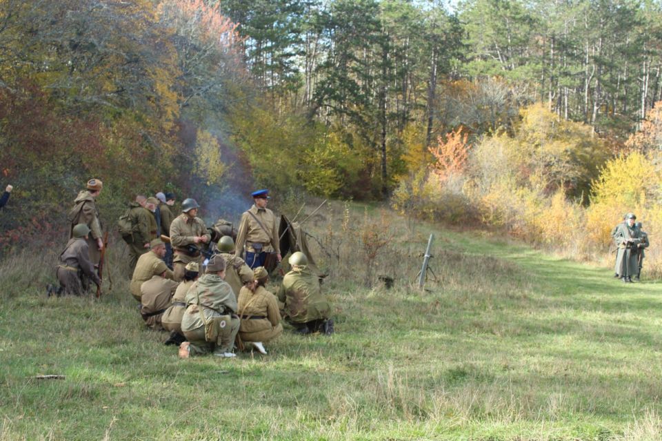 � ������� ������ ���-���� ���������� 3-� ������������ ������� � ����� ��� ������ � ����� �������� �������� � ������������