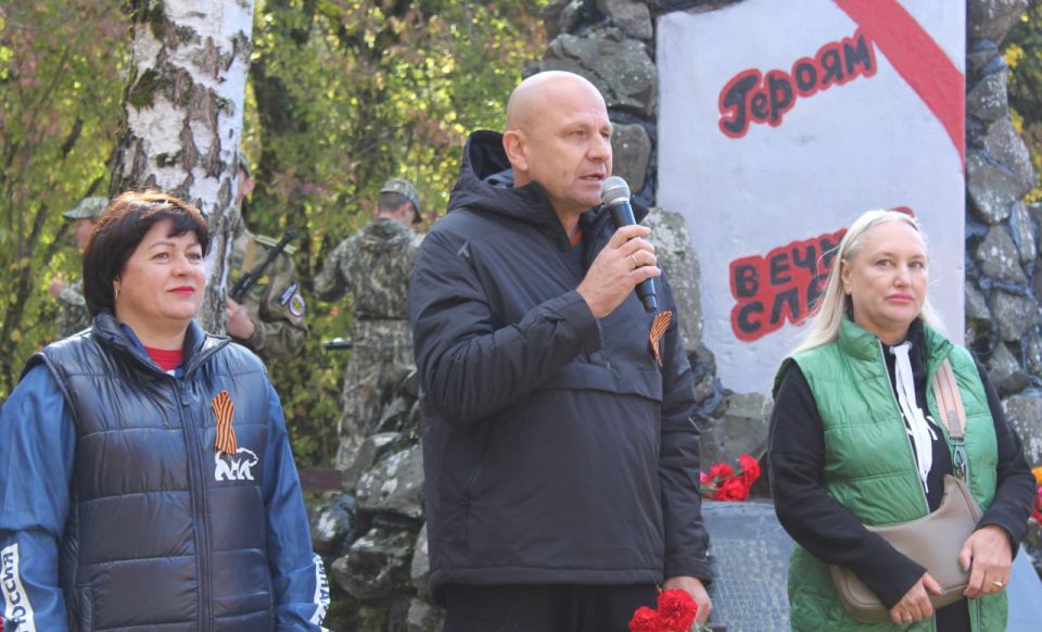 � ������� ������ ���-���� ���������� 3-� ������������ ������� � ����� ��� ������ � ����� �������� �������� � ������������