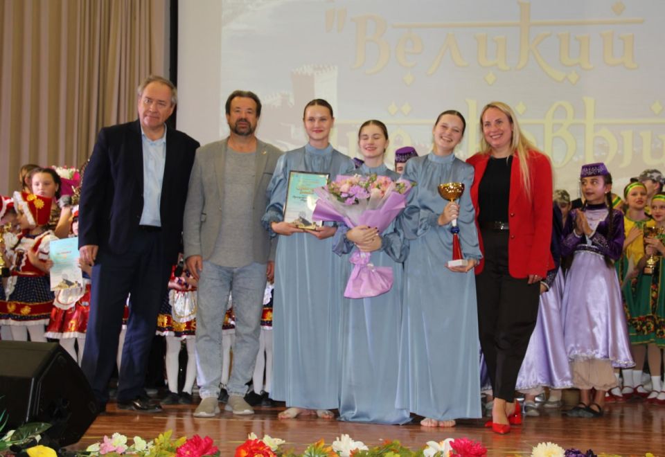 25 ������� ��������� IV ������������� ���������-������� �������� �������� �����