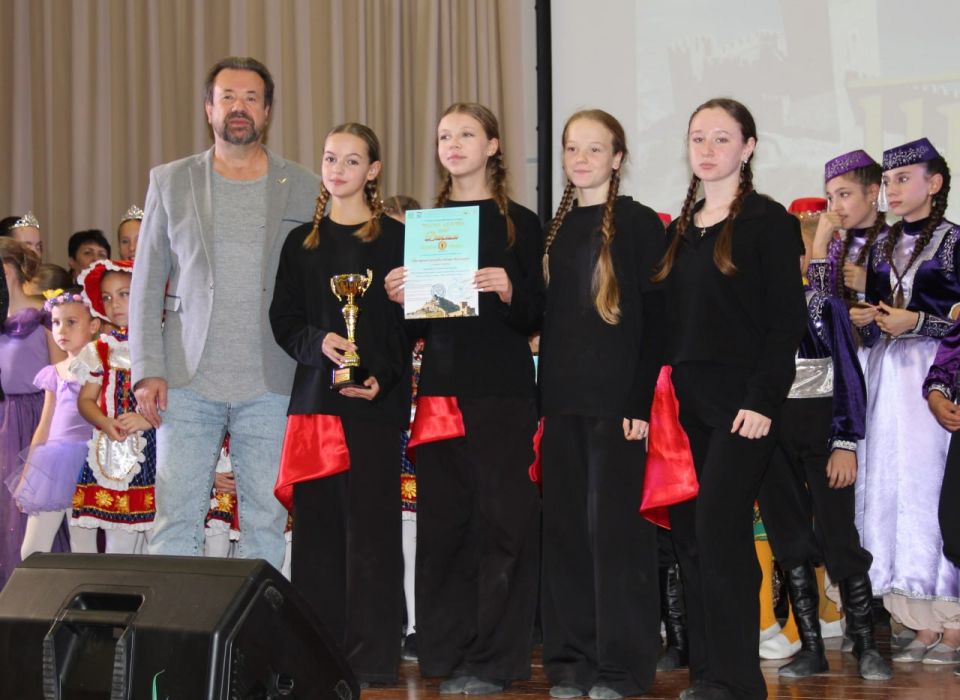 25 ������� ��������� IV ������������� ���������-������� �������� �������� �����