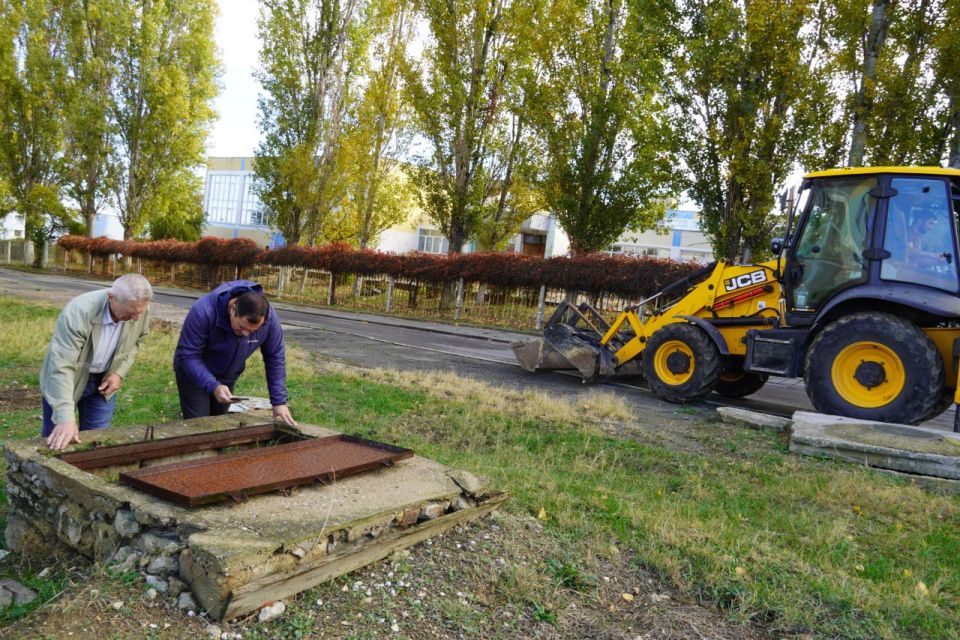 Глава администрации Керчи Олег Каторгин встретился с жителями района Верхнего Солнечного, на территории которого стартовало комплексное благоустройство Глава администрации Керчи Олег Каторгин встретился с жителями района Верхнего Солнечного, на территории которого стартовало комплексное благоустройство