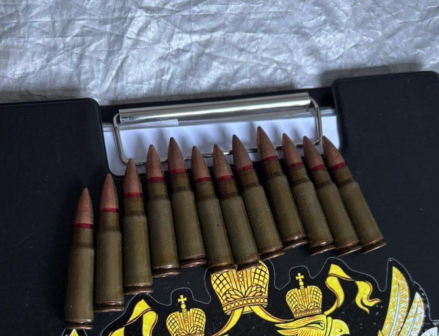 Исторические артефакты и находки: в Симферополе полицейскими обнаружен арсенал с оружием и боеприпасами у местного жителя Исторические артефакты и находки: в Симферополе полицейскими обнаружен арсенал с оружием и боеприпасами у местного жителя