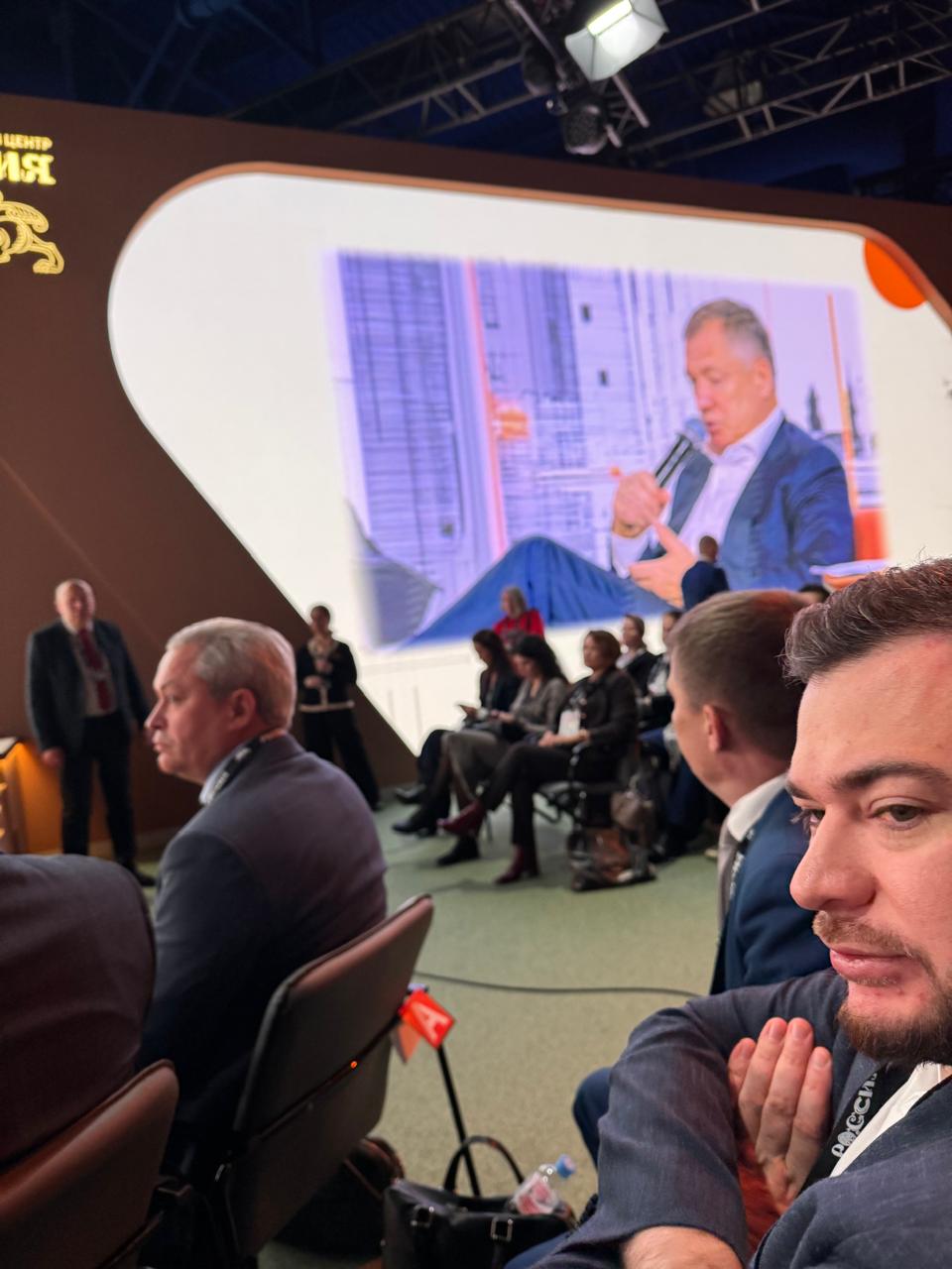 Светлана Маслова: В рамках мероприятия «Платформа будущего: 100 проектов России. Строительство», которое состоялось сегодня в Национальном центре «Россия» Заместитель Председателя Правительства Российской Федерации Марат... Светлана Маслова: В рамках мероприятия «Платформа будущего: 100 проектов России. Строительство», которое состоялось сегодня в Национальном центре «Россия» Заместитель Председателя Правительства Российской Федерации Марат...