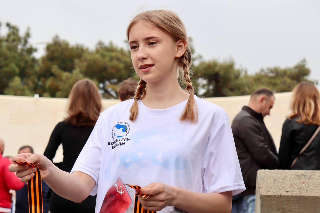 Волонтёрам Победы — 10 лет Волонтёрам Победы — 10 лет