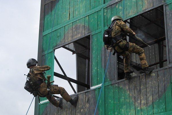 Спецназовцы из Крыма прошли испытания на краповый берет в Краснодарском крае