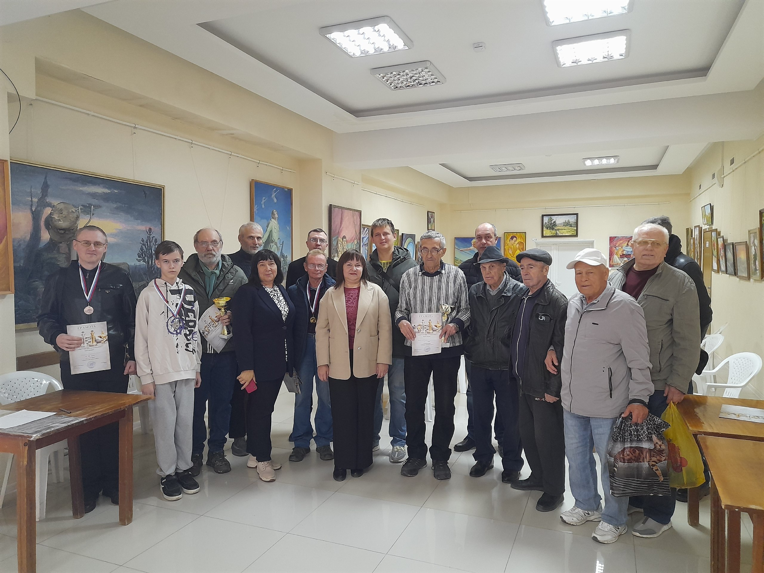 В Красноперекопском городском Дворце культуры прошел шахматный турнир, приуроченный ко Дню народного единства В Красноперекопском городском Дворце культуры прошел шахматный турнир, приуроченный ко Дню народного единства