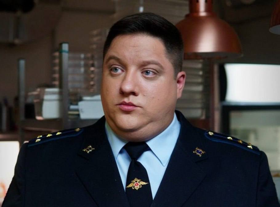 Скончался актер Роман Попов