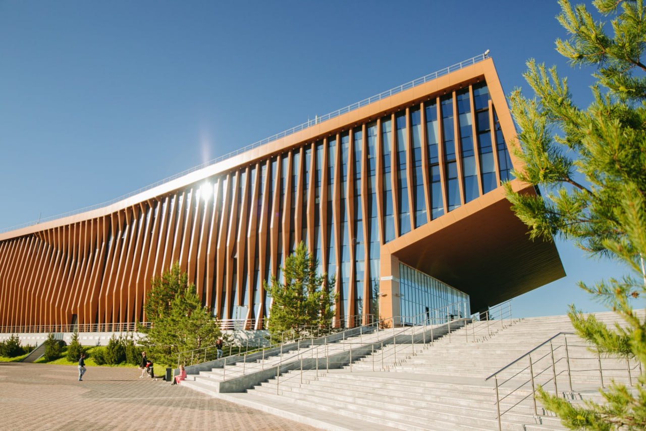 Янина Павленко: Сегодня с крымской делегацией работаем в удивительном месте Янина Павленко: Сегодня с крымской делегацией работаем в удивительном месте