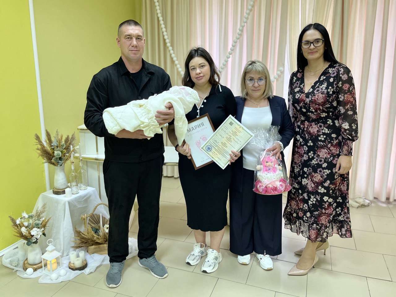 В Керченском городском отделе ЗАГС состоялась регистрация рождения новой гражданки Российской Федерации – Марии Александровны Юшкиной В Керченском городском отделе ЗАГС состоялась регистрация рождения новой гражданки Российской Федерации – Марии Александровны Юшкиной