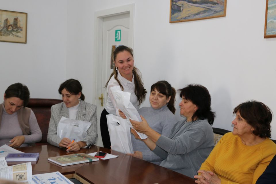 Музей-заповедник «Судакская крепость» провел ежегодную благотворительную акцию «Музей – школам и библиотекам», приуроченную к Международному дню школьных библиотек Музей-заповедник «Судакская крепость» провел ежегодную благотворительную акцию «Музей – школам и библиотекам», приуроченную к Международному дню школьных библиотек