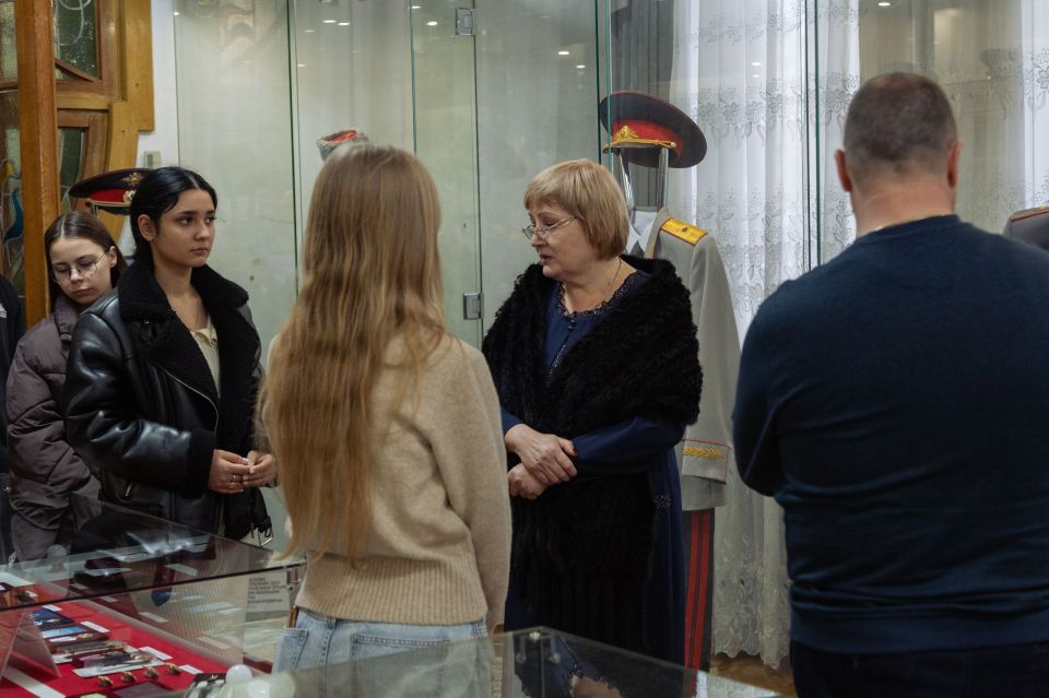 В Министерстве внутренних дел по Республике Крым состоялась экскурсия по действующей экспозиции В Министерстве внутренних дел по Республике Крым состоялась экскурсия по действующей экспозиции