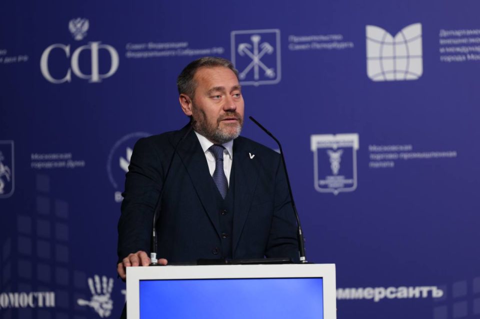Владимир Немцев: Принял участие в пленарном заседании Международного муниципального форума БРИКС вместе с коллегами из российских регионов и других стран-участниц Владимир Немцев: Принял участие в пленарном заседании Международного муниципального форума БРИКС вместе с коллегами из российских регионов и других стран-участниц