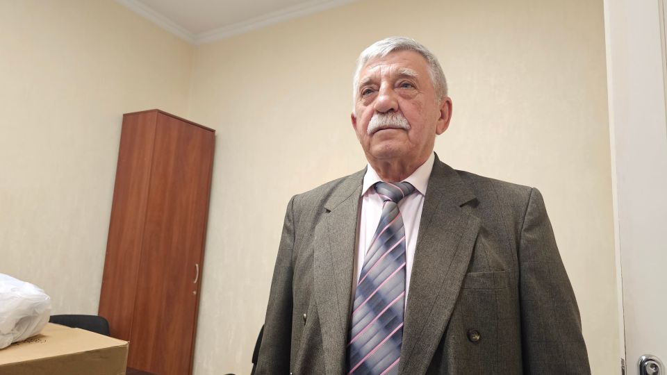 Росгвардейцы поздравили ветерана службы с днем рождения в Севастополе Росгвардейцы поздравили ветерана службы с днем рождения в Севастополе