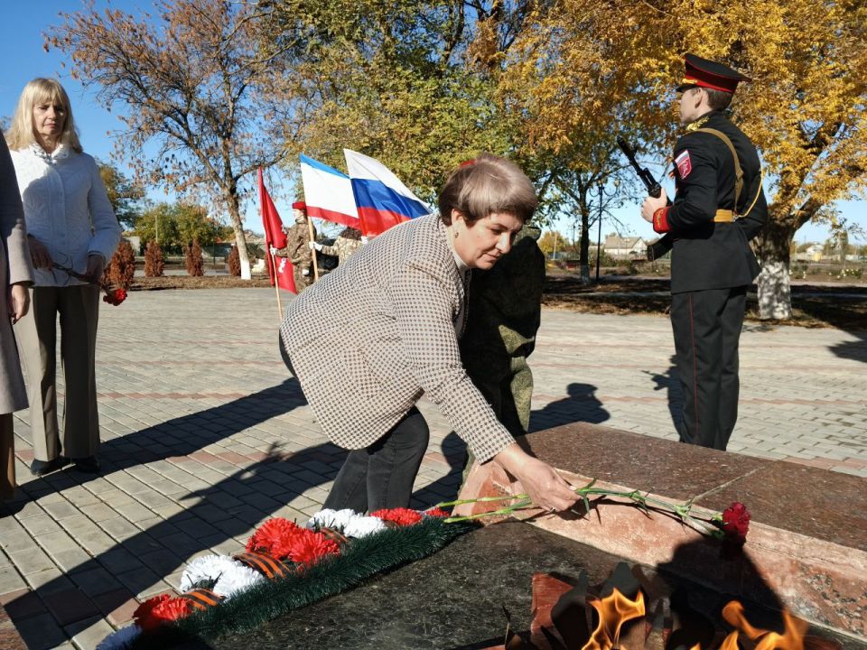 29 октября 2025 года в поселке Раздольное у обелиска Славы в честь воинов, погибших на фронтах Великой Отечественной войны, состоялась церемония закрытия Почетного караула осенней Вахты Памяти Поколений – «Пост №1» 29 октября 2025 года в поселке Раздольное у обелиска Славы в честь воинов, погибших на фронтах Великой Отечественной войны, состоялась церемония закрытия Почетного караула осенней Вахты Памяти Поколений – «Пост №1»