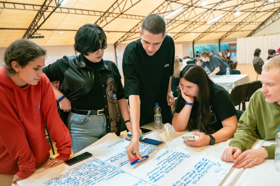 �������� �� ������������ �������� ����� ����������� ���������������� ��������� � �����