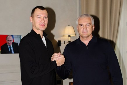 Сергей Аксёнов: С Министром спорта Российской Федерации Михаилом Владимировичем Дегтярёвым обсудили актуальные вопросы функционирования спортивной инфраструктуры и строительства объектов в рамках реализации региональной...