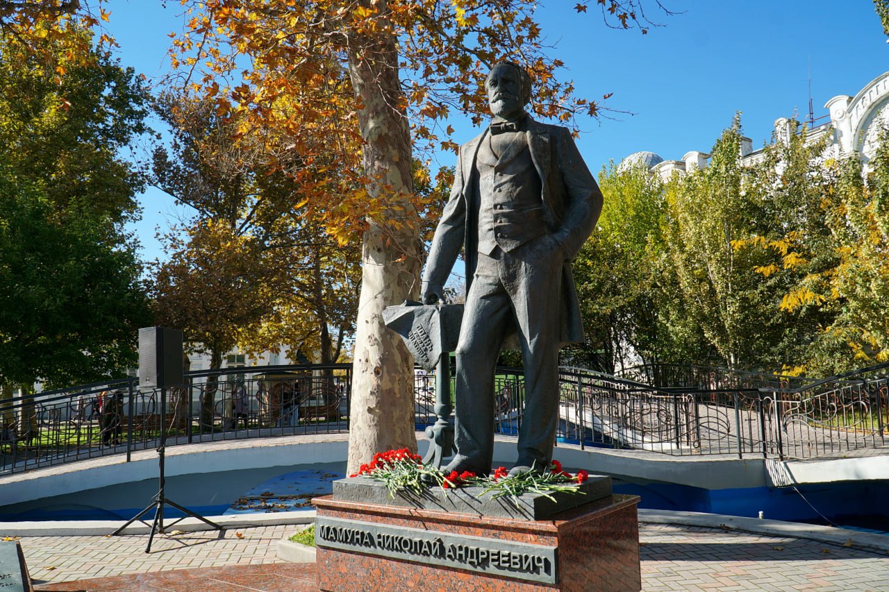 В Евпатории состоялось мероприятие, посвященное памяти Николая Мамуны В Евпатории состоялось мероприятие, посвященное памяти Николая Мамуны