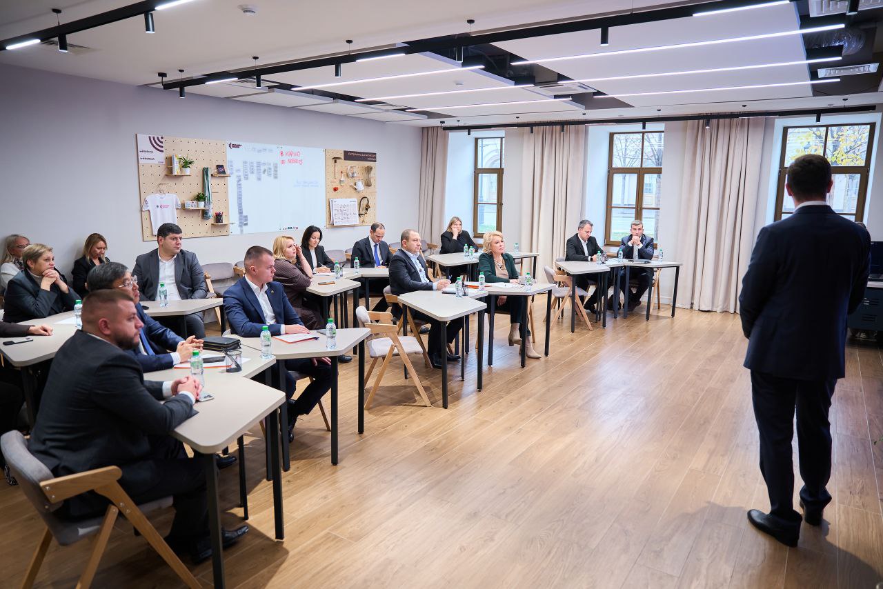 Министр промышленности и торговли Республики Крым Анушаван Агаджанян в составе крымской делегации с рабочим визитом посетил Республику Татарстан Министр промышленности и торговли Республики Крым Анушаван Агаджанян в составе крымской делегации с рабочим визитом посетил Республику Татарстан