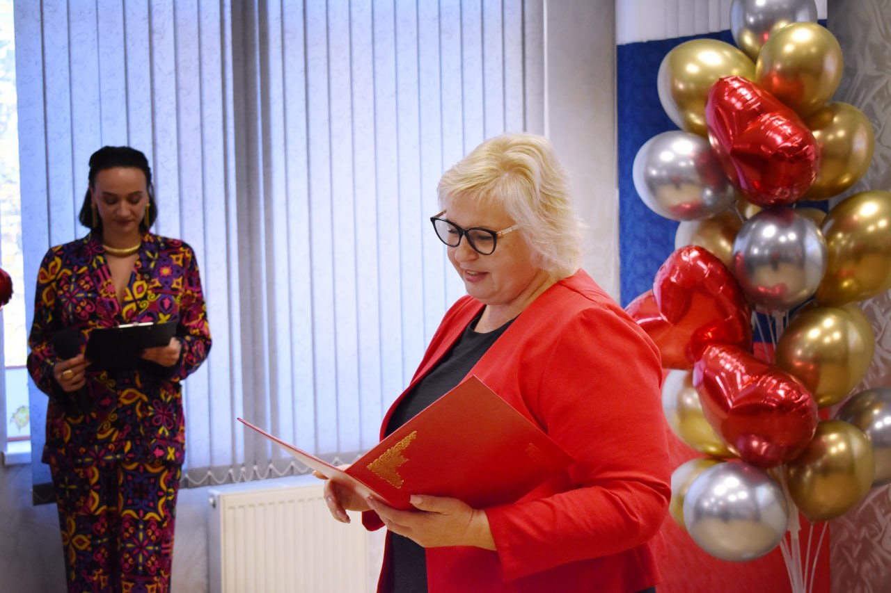 Галина Огнёва: В преддверии празднования 35-летия со дня основания учреждения «Центр социального обслуживания граждан пожилого возраста и инвалидов города Алушты» сегодня состоялось торжественное мероприятие Галина Огнёва: В преддверии празднования 35-летия со дня основания учреждения «Центр социального обслуживания граждан пожилого возраста и инвалидов города Алушты» сегодня состоялось торжественное мероприятие