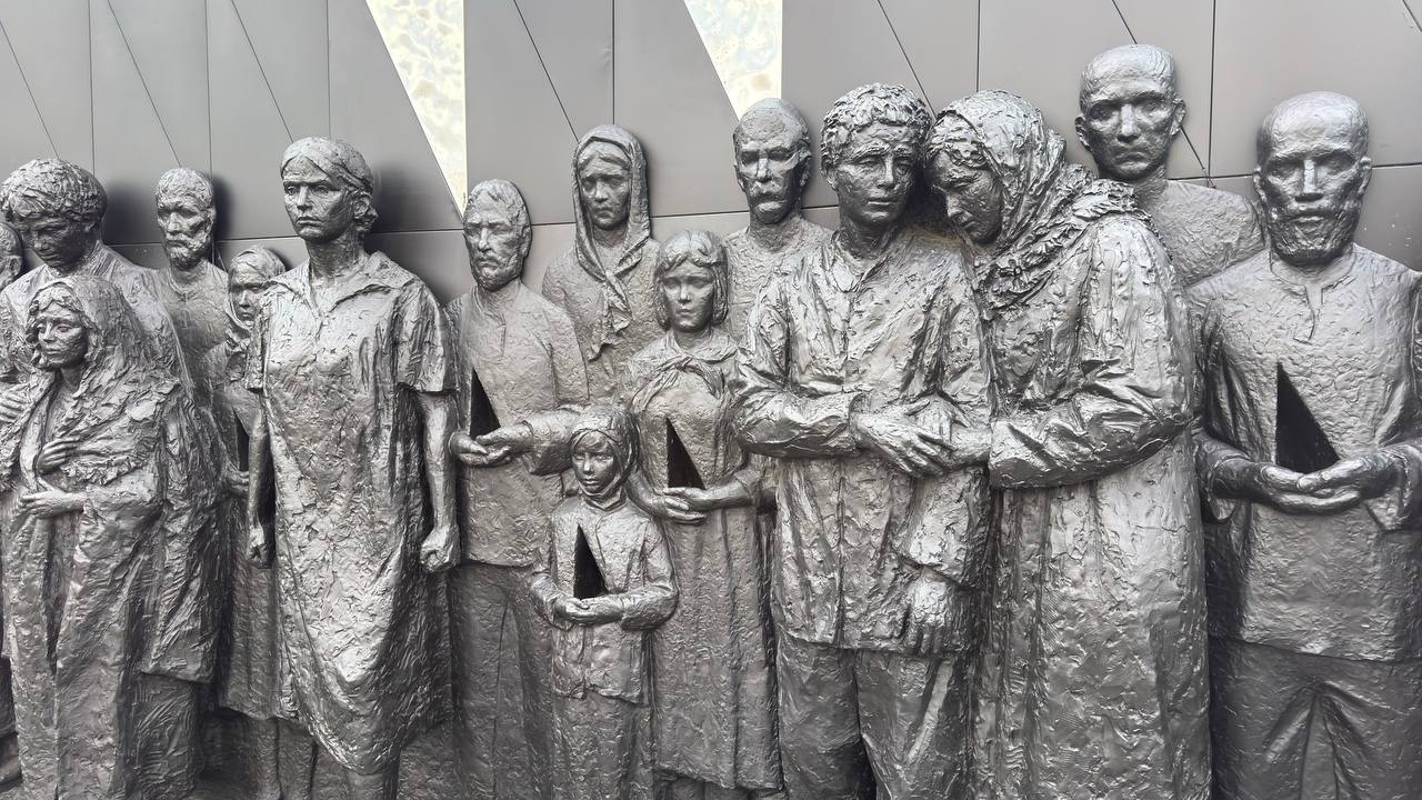 Антон Кравец: Продолжаю участие в региональном дне III Всероссийского муниципального форума «МАЛАЯ РОДИНА — СИЛА РОССИИ» в Ленобласти в выездной муниципальной практике в Гатчине Антон Кравец: Продолжаю участие в региональном дне III Всероссийского муниципального форума «МАЛАЯ РОДИНА — СИЛА РОССИИ» в Ленобласти в выездной муниципальной практике в Гатчине