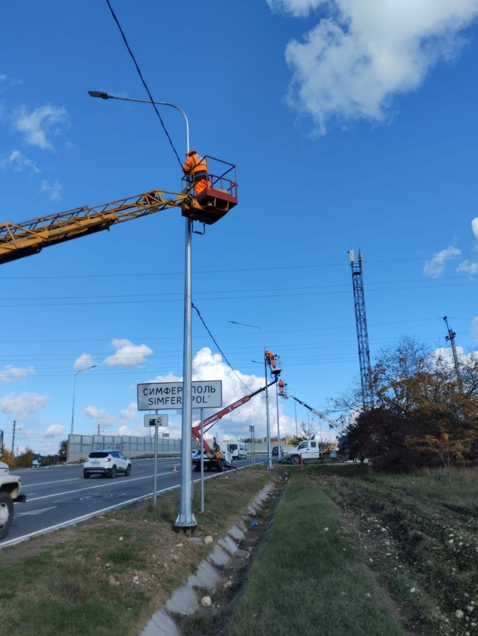На Западном обходе Симферополя запустили современную систему освещения