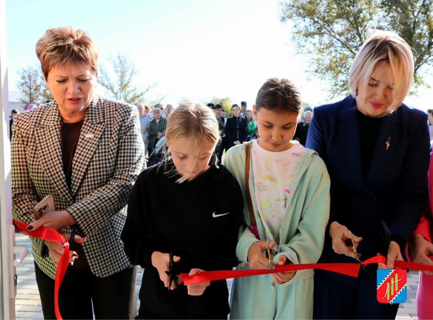 В селе Рощино Джанкойского района состоялось открытие модульного Дома культуры В селе Рощино Джанкойского района состоялось открытие модульного Дома культуры