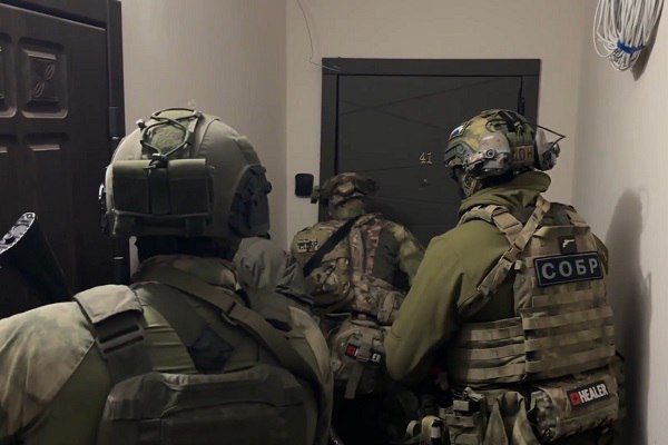 Подозреваемые в незаконном обороте средств платежей задержаны в Севастополе при содействии спецназа Росгвардии