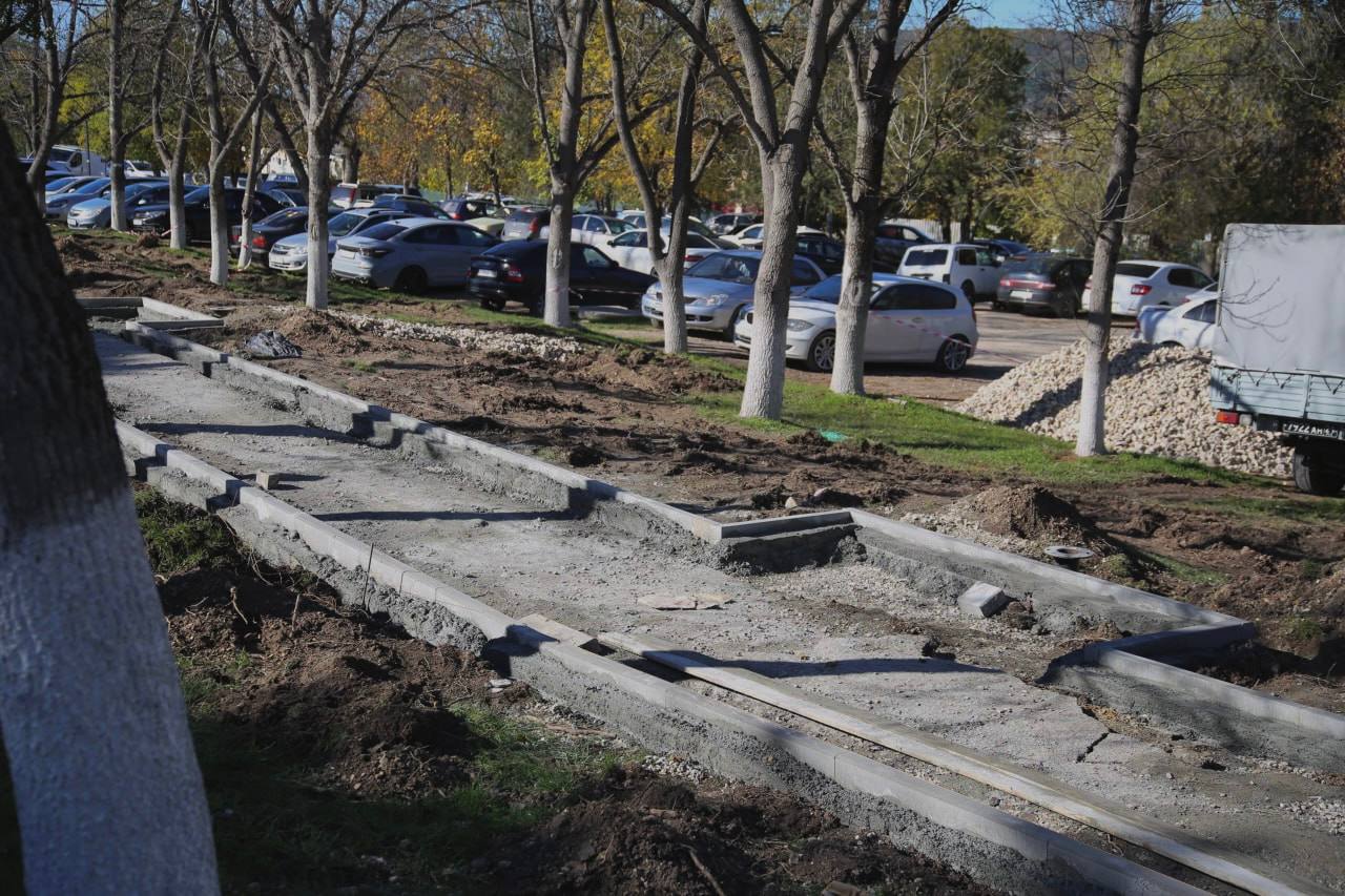 Дмитрий Скобликов: Бахчисарай становится уютнее: благоустраиваем дворы и пешеходные зоны Дмитрий Скобликов: Бахчисарай становится уютнее: благоустраиваем дворы и пешеходные зоны