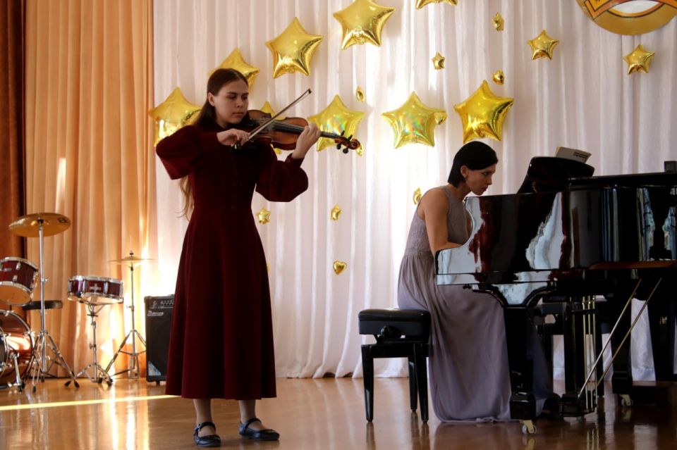 В Феодосии состоялось закрытие фестиваля «Музыка народов Крыма» В Феодосии состоялось закрытие фестиваля «Музыка народов Крыма»