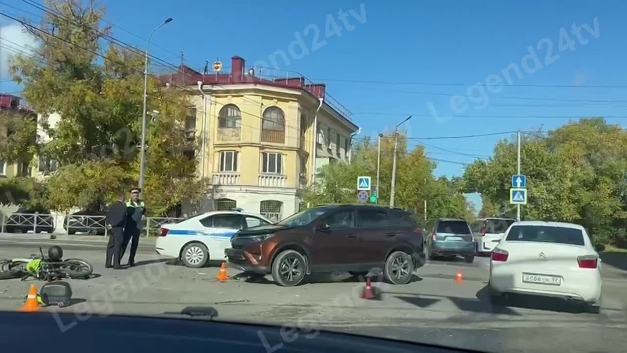 Подросток на мопеде попал в аварию в Севастополе