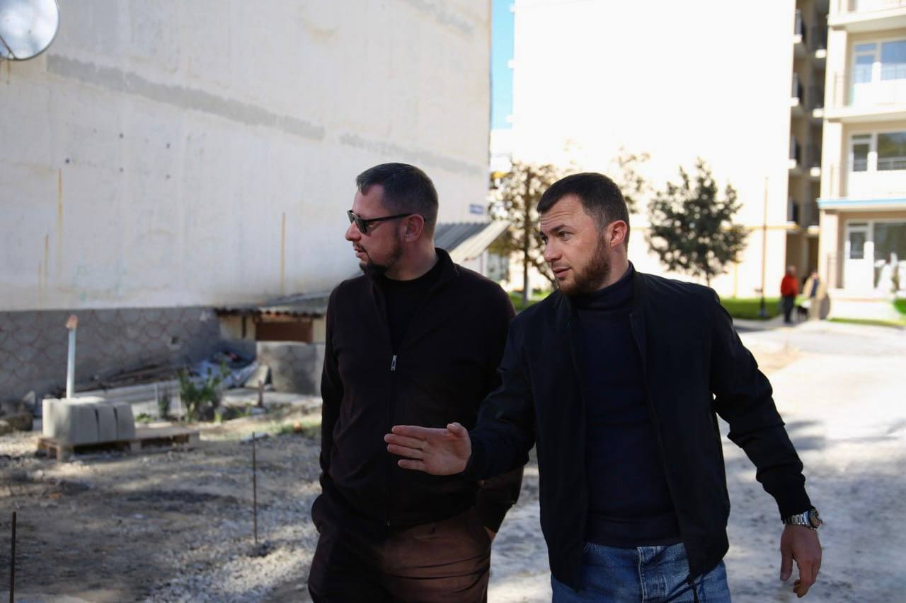 Дмитрий Скобликов: Бахчисарай становится уютнее: благоустраиваем дворы и пешеходные зоны Дмитрий Скобликов: Бахчисарай становится уютнее: благоустраиваем дворы и пешеходные зоны