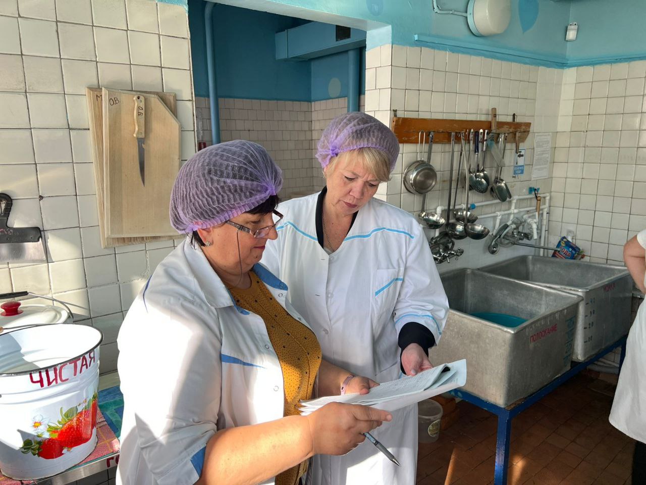 В Керчи проходят проверки организации питания в учреждениях образования