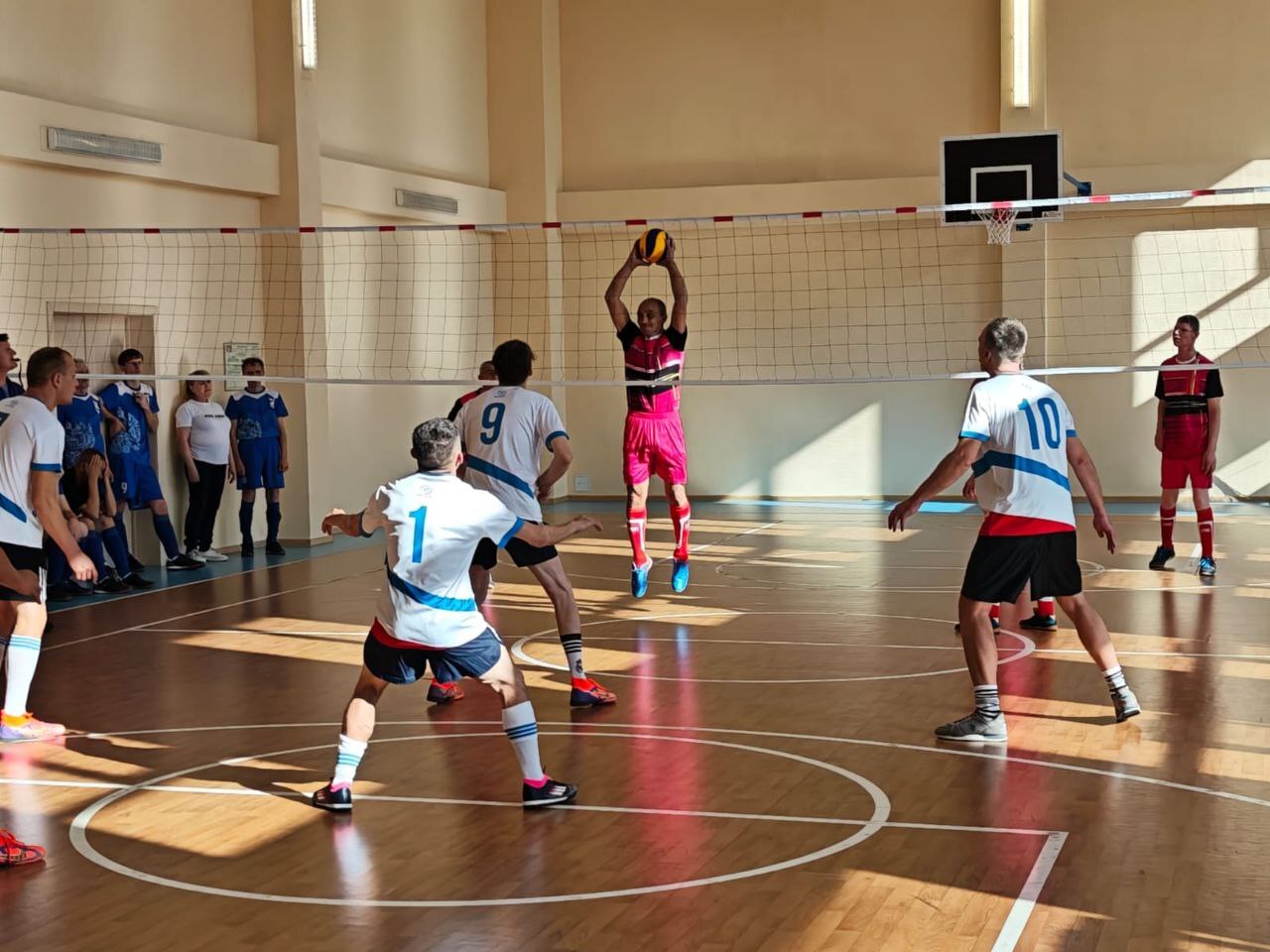 В рамках проведения спортивных мероприятий в 2025 году для граждан пожилого возраста и инвалидов проведён турнир по пионерболу и минифутболу В рамках проведения спортивных мероприятий в 2025 году для граждан пожилого возраста и инвалидов проведён турнир по пионерболу и минифутболу