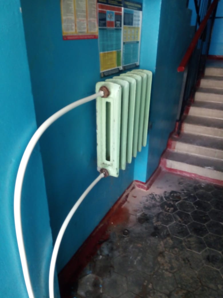 В многоквартирных домах Керчи по согласованию с жителями управляющие компании ведут различные виды ремонтных работ В многоквартирных домах Керчи по согласованию с жителями управляющие компании ведут различные виды ремонтных работ