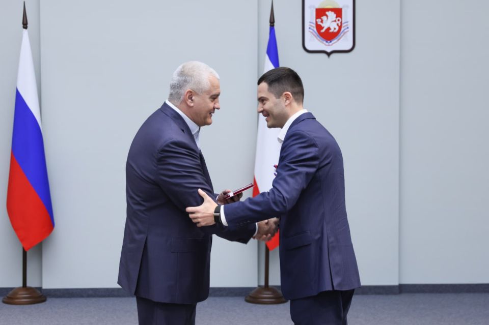 ������ ������: � ���������� ��� ��������� �������� ����������� �������� ��������� ���������� ��������� �������� � ������� ������ �������� ���������� ���������� ��������� 14-������ ������� ���������� ����