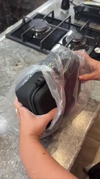  :   !   !   ,    ,        ?