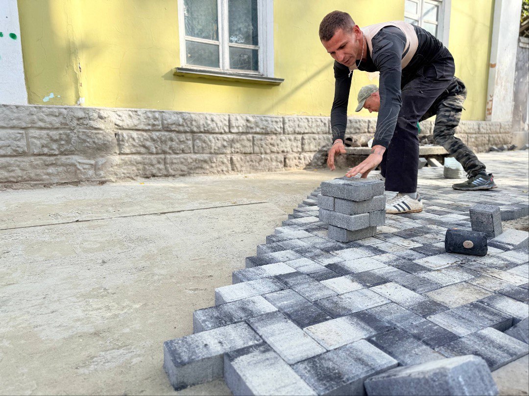 В центре Керчи продолжаются работы по обновлению пешеходных зон В центре Керчи продолжаются работы по обновлению пешеходных зон