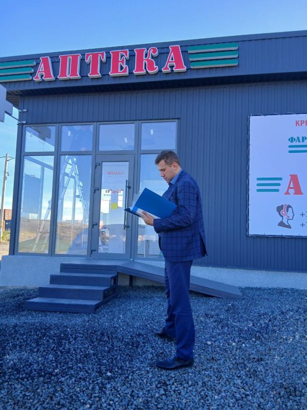 В Симферопольском районе продолжается борьба с незаконно установленными рекламными конструкциями В Симферопольском районе продолжается борьба с незаконно установленными рекламными конструкциями