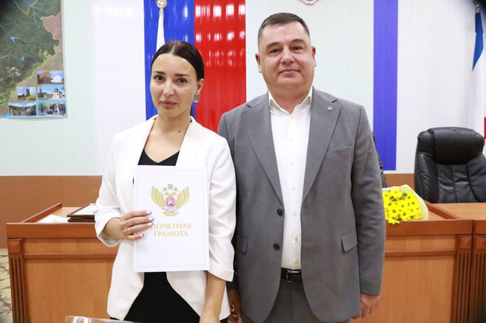 Ольга Урайкина: Сегодня в большом зале администрации состоялся концерт посвященный Дню народного единства, который будем отмечать 4 ноября Ольга Урайкина: Сегодня в большом зале администрации состоялся концерт посвященный Дню народного единства, который будем отмечать 4 ноября