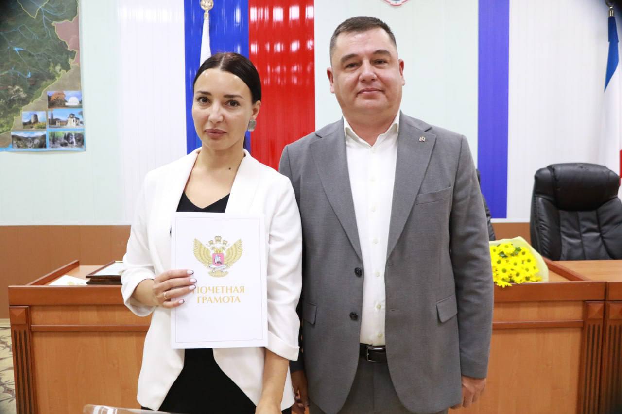 Ольга Урайкина: Сегодня в большом зале администрации состоялся концерт посвященный Дню народного единства, который будем отмечать 4 ноября Ольга Урайкина: Сегодня в большом зале администрации состоялся концерт посвященный Дню народного единства, который будем отмечать 4 ноября