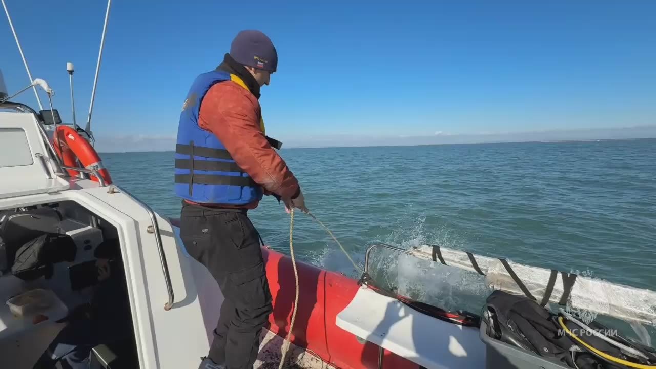 Пиротехники МЧС уничтожили взрывоопасные предметы времён Великой Отечественной в Ленинском районе Крыма