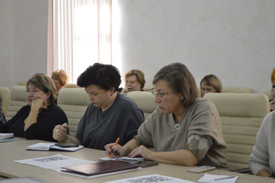 В Министерстве образования, науки и молодёжи Республики Крым состоялось совещание с руководителями организаций среднего профессионального образования В Министерстве образования, науки и молодёжи Республики Крым состоялось совещание с руководителями организаций среднего профессионального образования