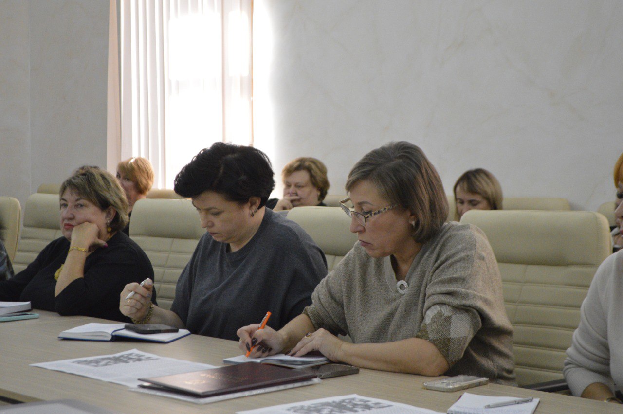 В Министерстве образования, науки и молодёжи Республики Крым состоялось совещание с руководителями организаций среднего профессионального образования В Министерстве образования, науки и молодёжи Республики Крым состоялось совещание с руководителями организаций среднего профессионального образования