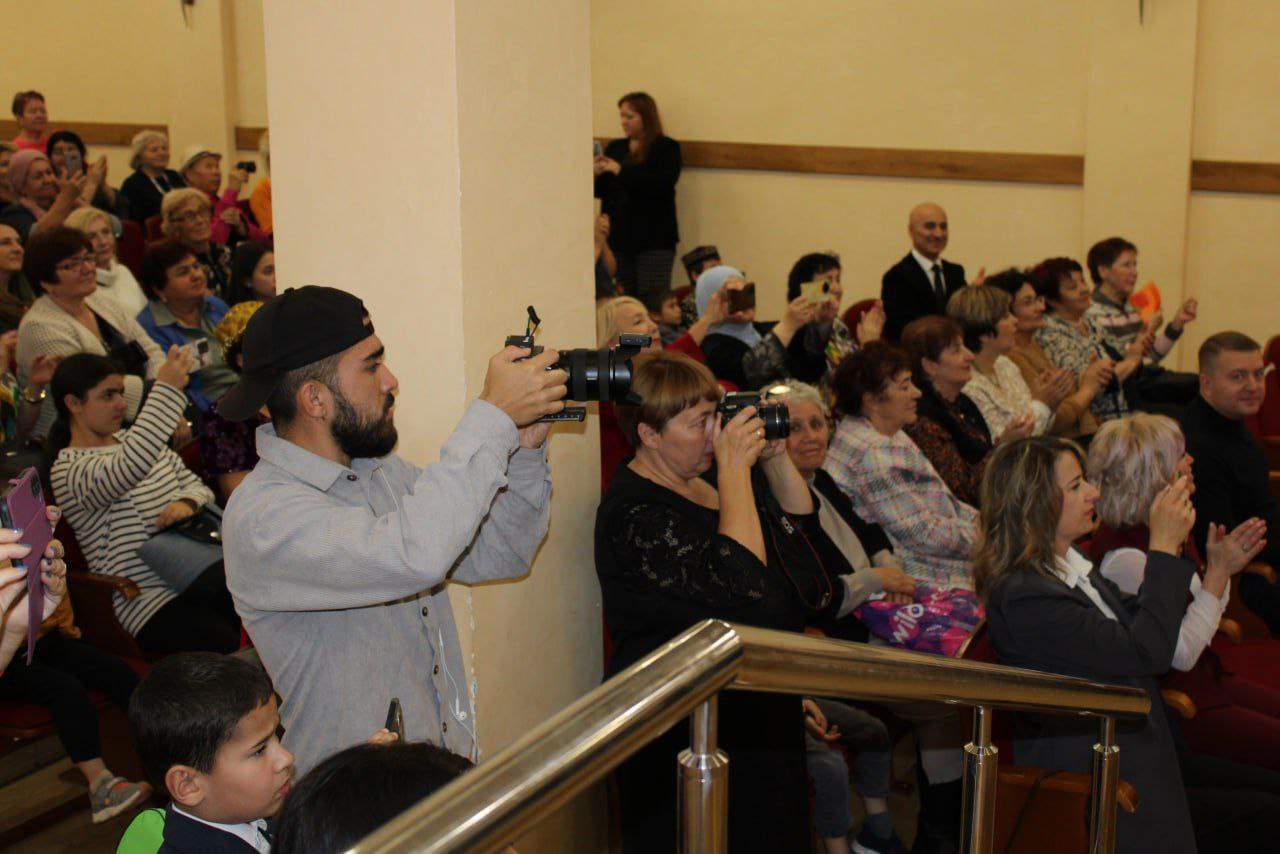 В Симферополе отметили праздник урожая В Симферополе отметили праздник урожая