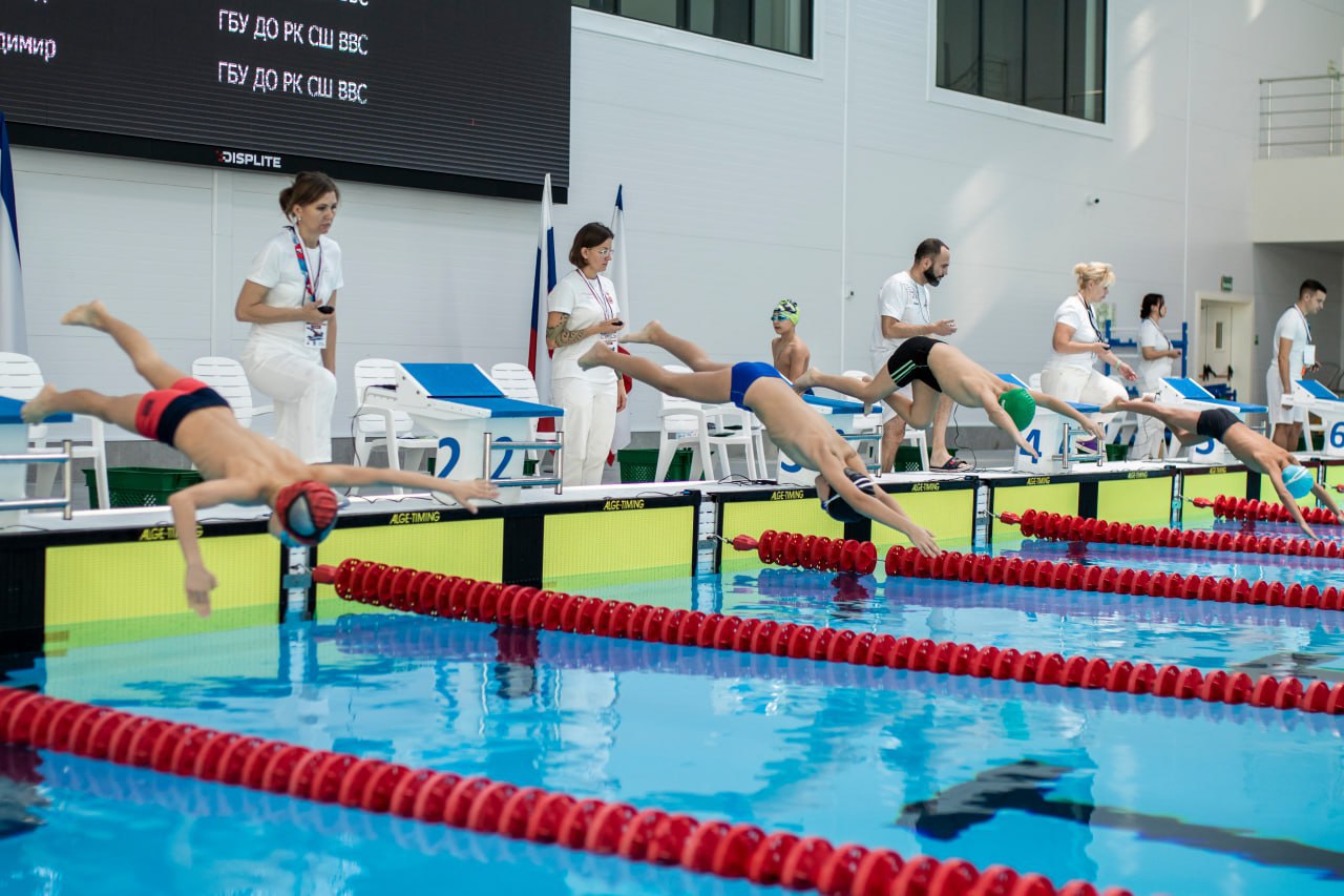 В Симферополе стартовал турнир по плаванию, посвящённый Дню народного единства В Симферополе стартовал турнир по плаванию, посвящённый Дню народного единства