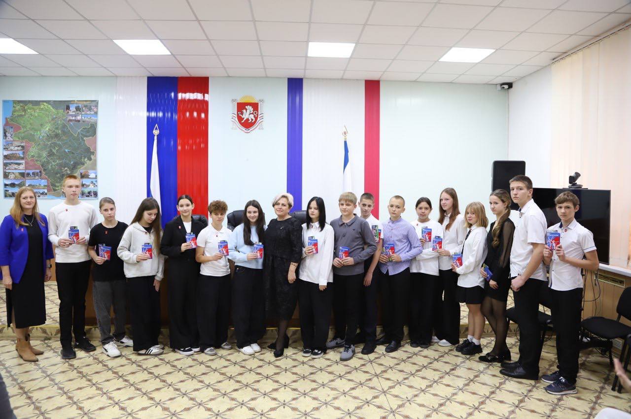 Ольга Урайкина: Сегодня в большом зале администрации состоялся концерт посвященный Дню народного единства, который будем отмечать 4 ноября Ольга Урайкина: Сегодня в большом зале администрации состоялся концерт посвященный Дню народного единства, который будем отмечать 4 ноября