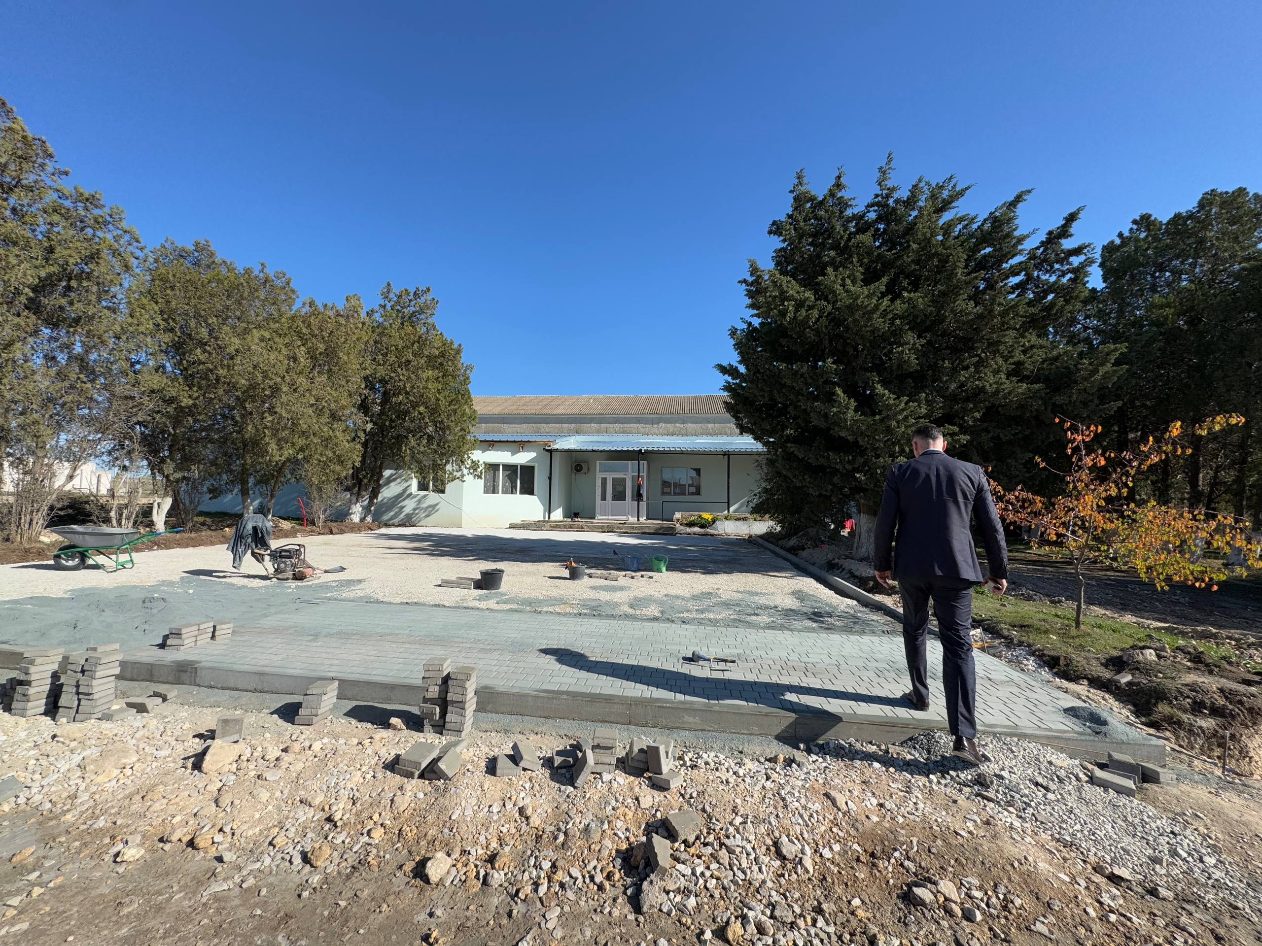 Александр Дудинов: В Медведево идет благоустройство двух общественных пространств! Александр Дудинов: В Медведево идет благоустройство двух общественных пространств!